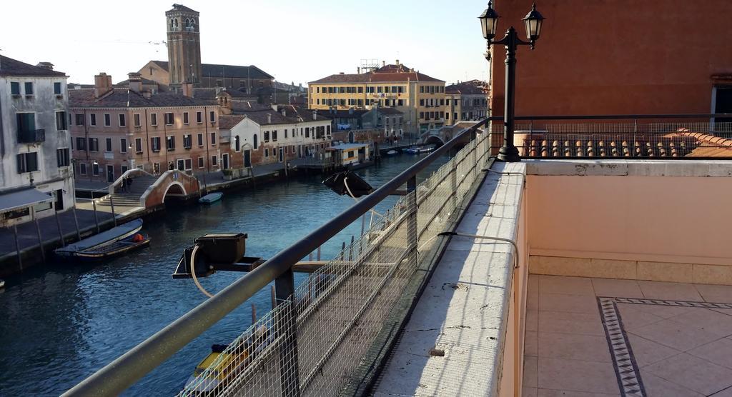 Hotel Ca' Dogaressa Venice Exterior photo