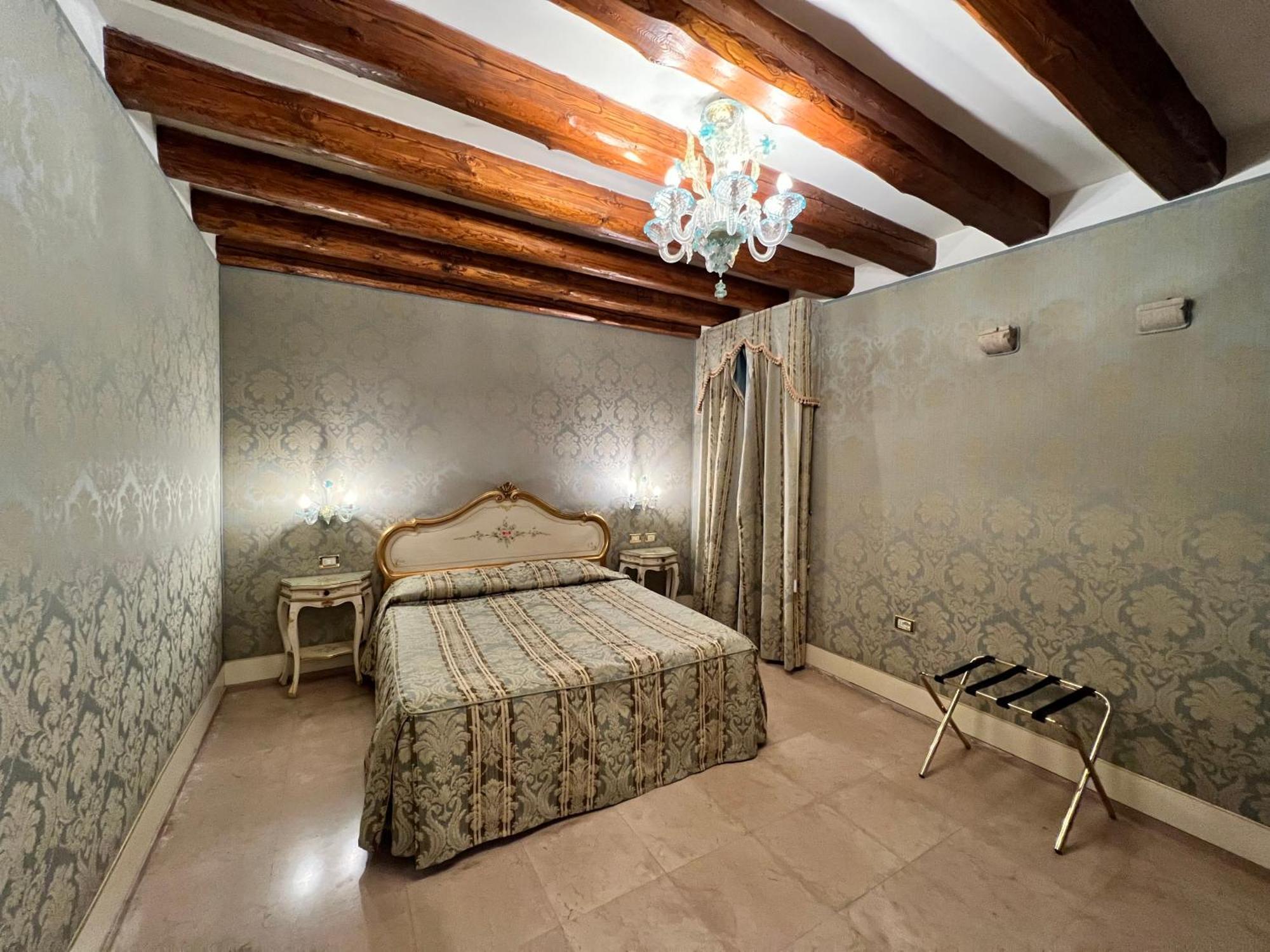 Hotel Ca' Dogaressa Venice Exterior photo