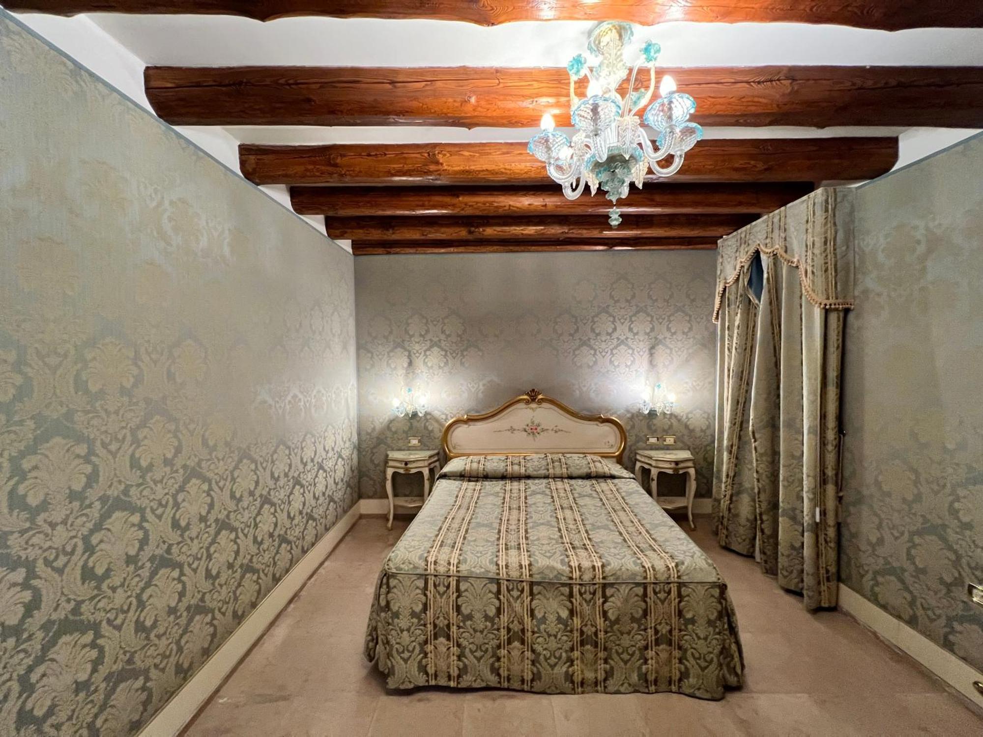 Hotel Ca' Dogaressa Venice Exterior photo